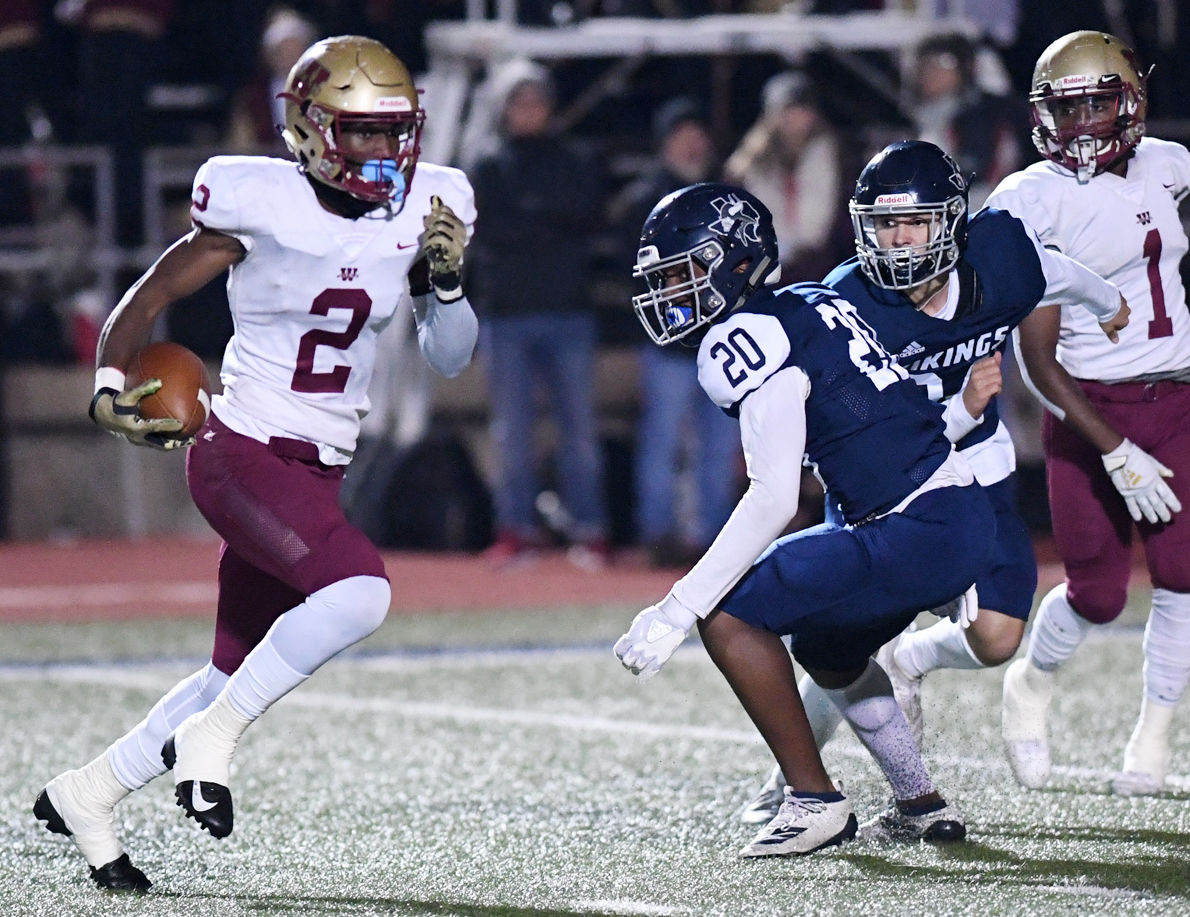 BHS vs Cy Woods Football 10.jpg